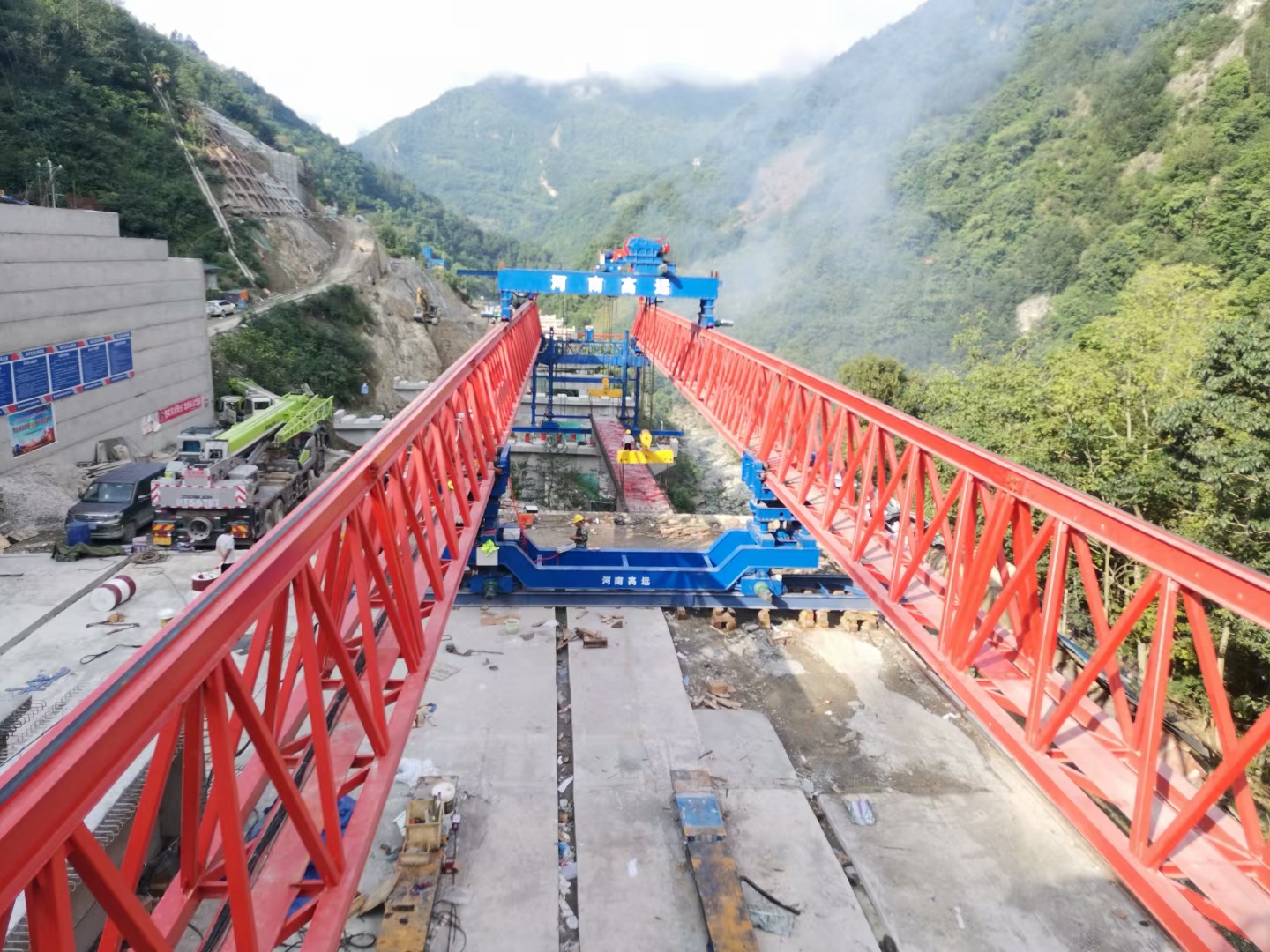 GYLQ200T-40M自平衡過(guò)跨架橋機(jī)安裝作業(yè)時(shí)需要哪些工具？